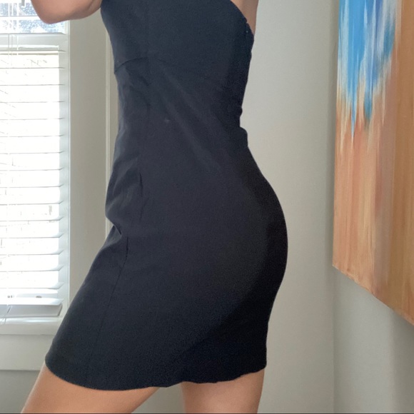 EXPRESS STRAPLESS BLACK MINI DRESS!! - Picture 2 of 3